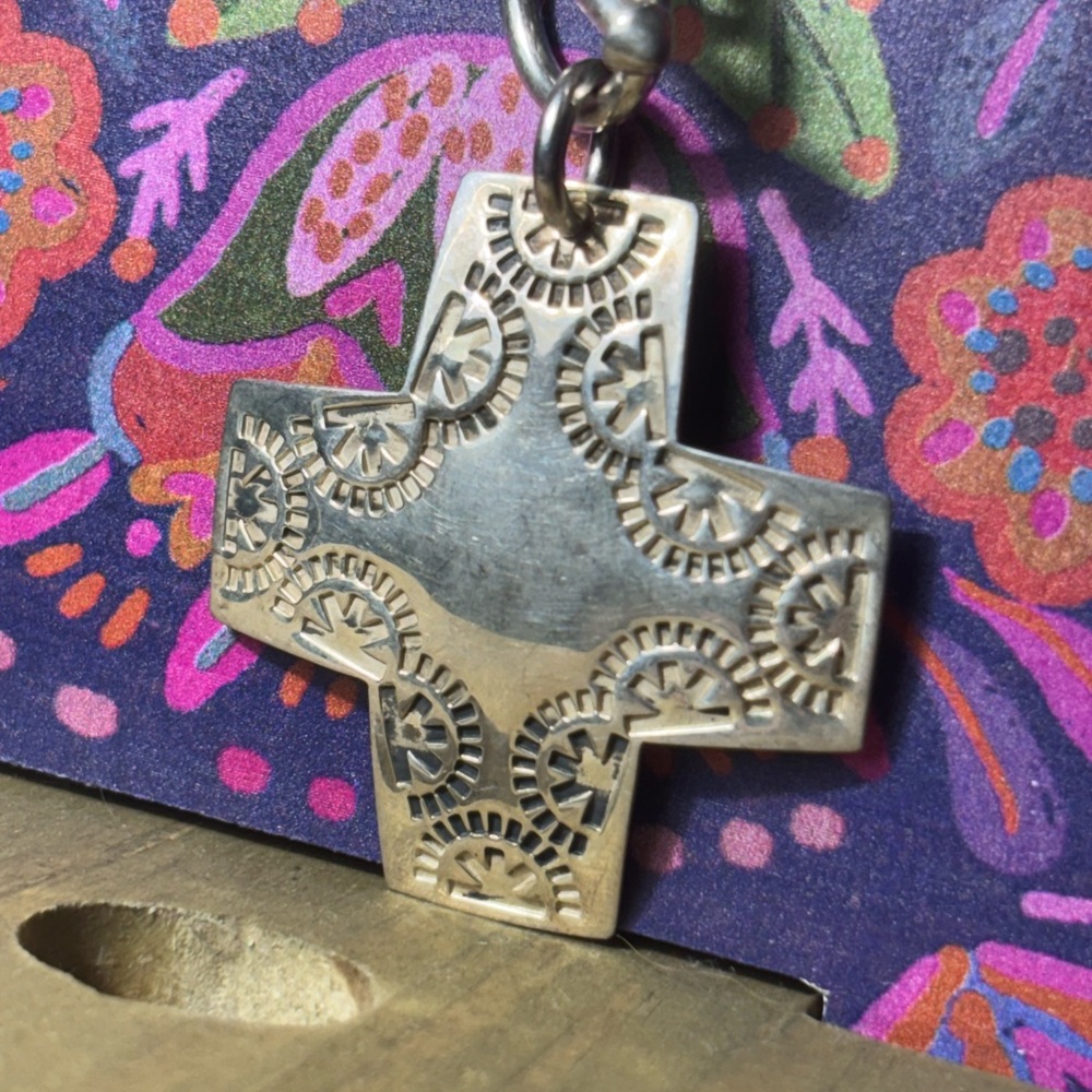 Elegant Silver Cross Pendant Necklace
Original cost $350 on Silpada website - Picture 5 of 8